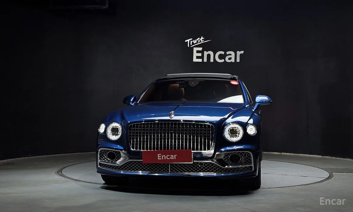 Фото 3 - Bentley Flying Spur