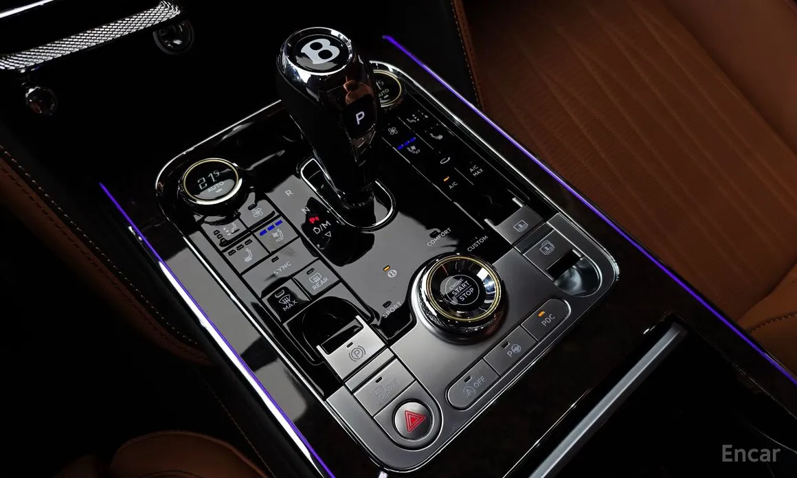 Фото 9 - Bentley Flying Spur