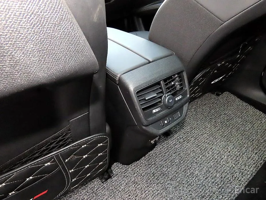 Фото 16 - Peugeot 5008