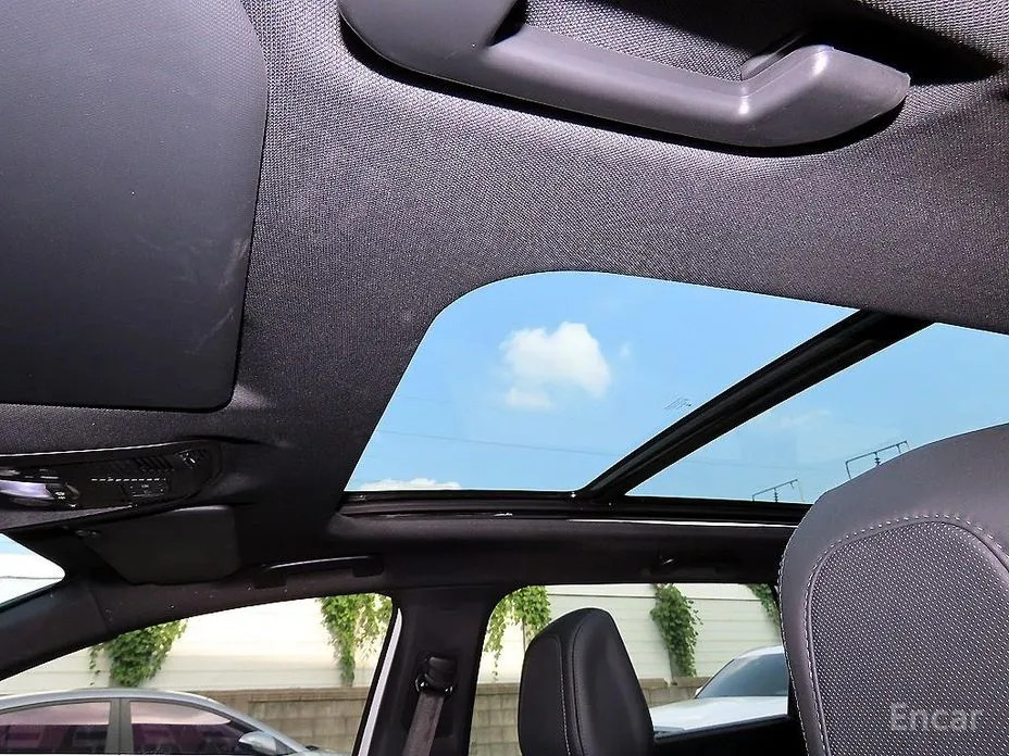 Фото 18 - Peugeot 5008