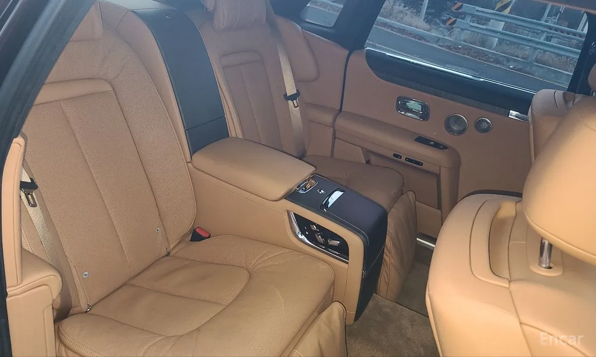 Фото 12 - Rolls-Royce Ghost