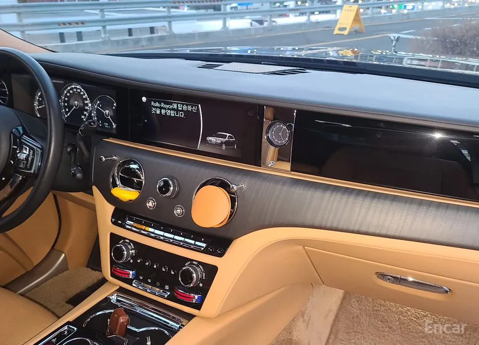 Фото 8 - Rolls-Royce Ghost