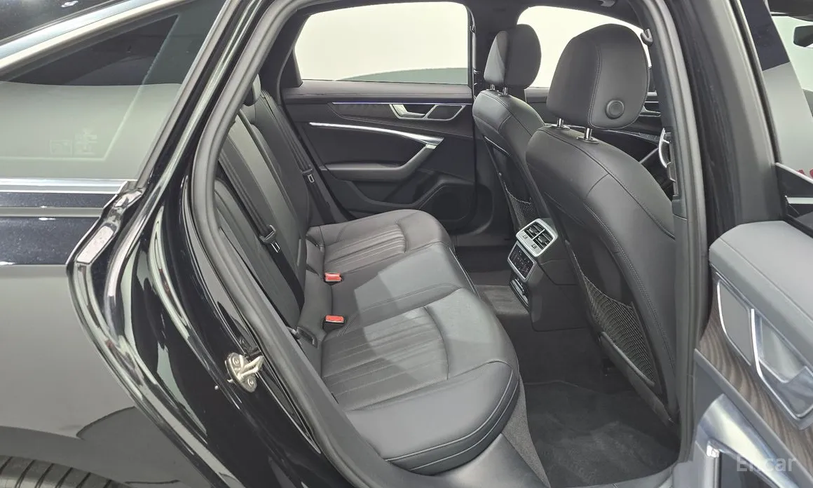 Audi A6 2019 45 TFSI Quattro Premium
