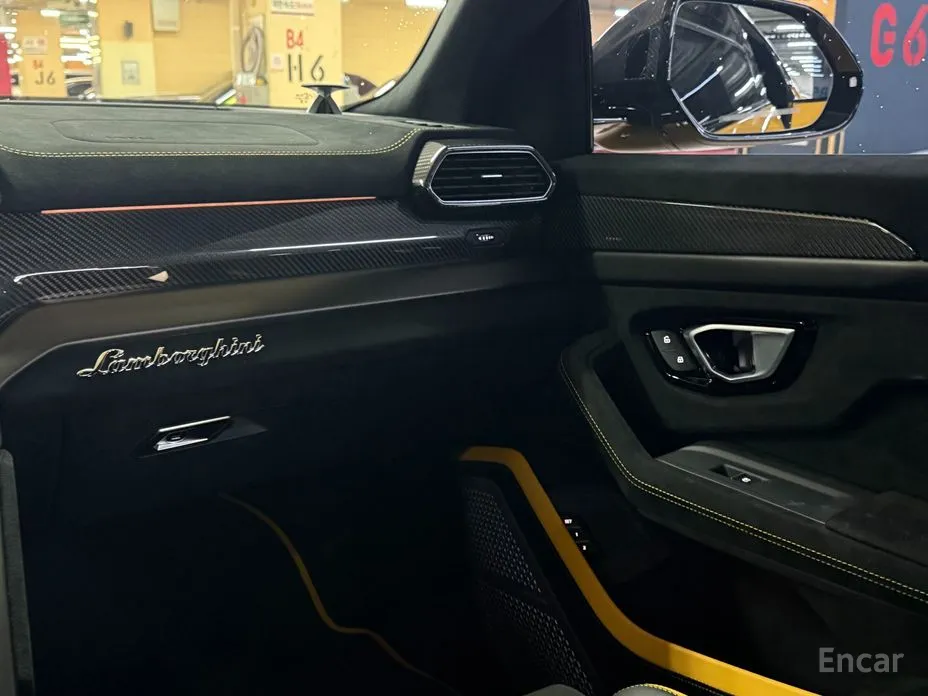 Фото 16 - Lamborghini Urus