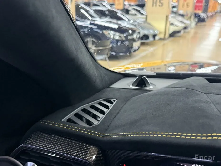 Фото 18 - Lamborghini Urus