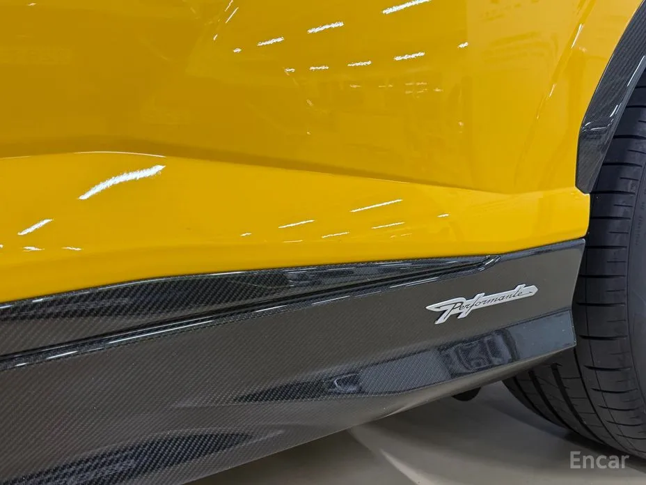 Фото 7 - Lamborghini Urus