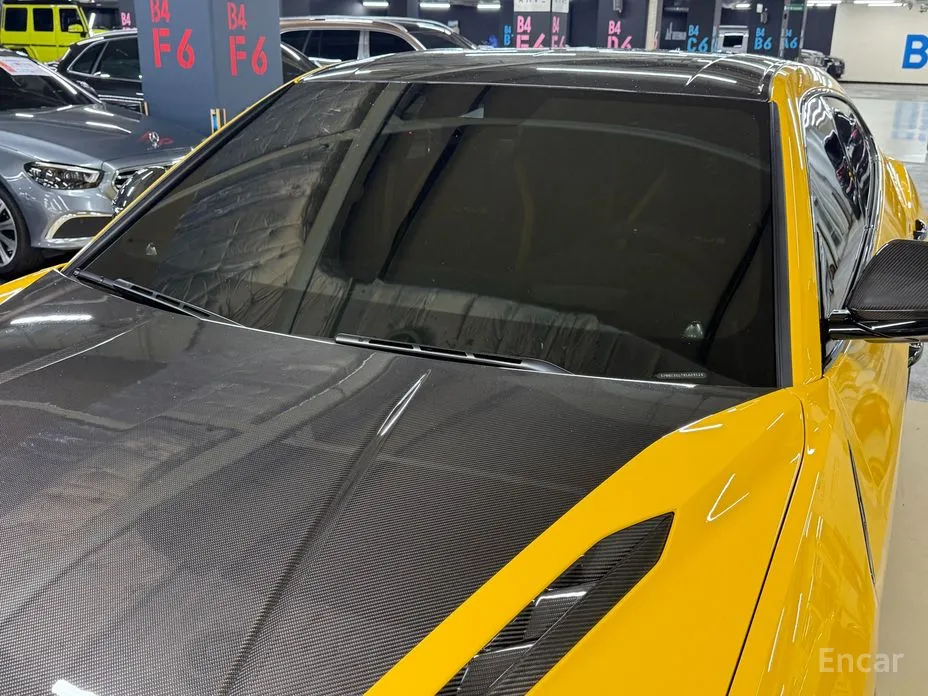 Фото 8 - Lamborghini Urus