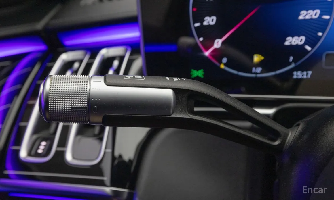 Фото 18 - Mercedes-Benz S-Class