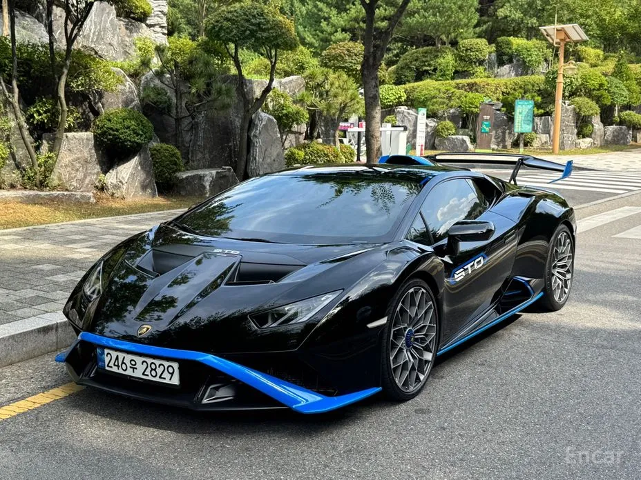Фото 2 - Lamborghini Huracan