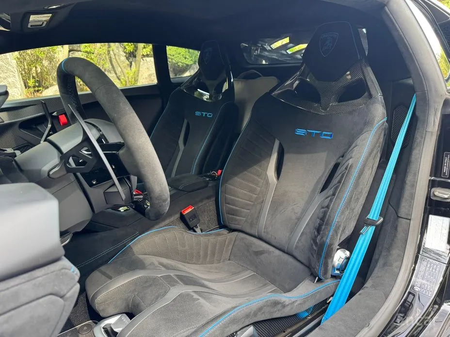 Фото 7 - Lamborghini Huracan