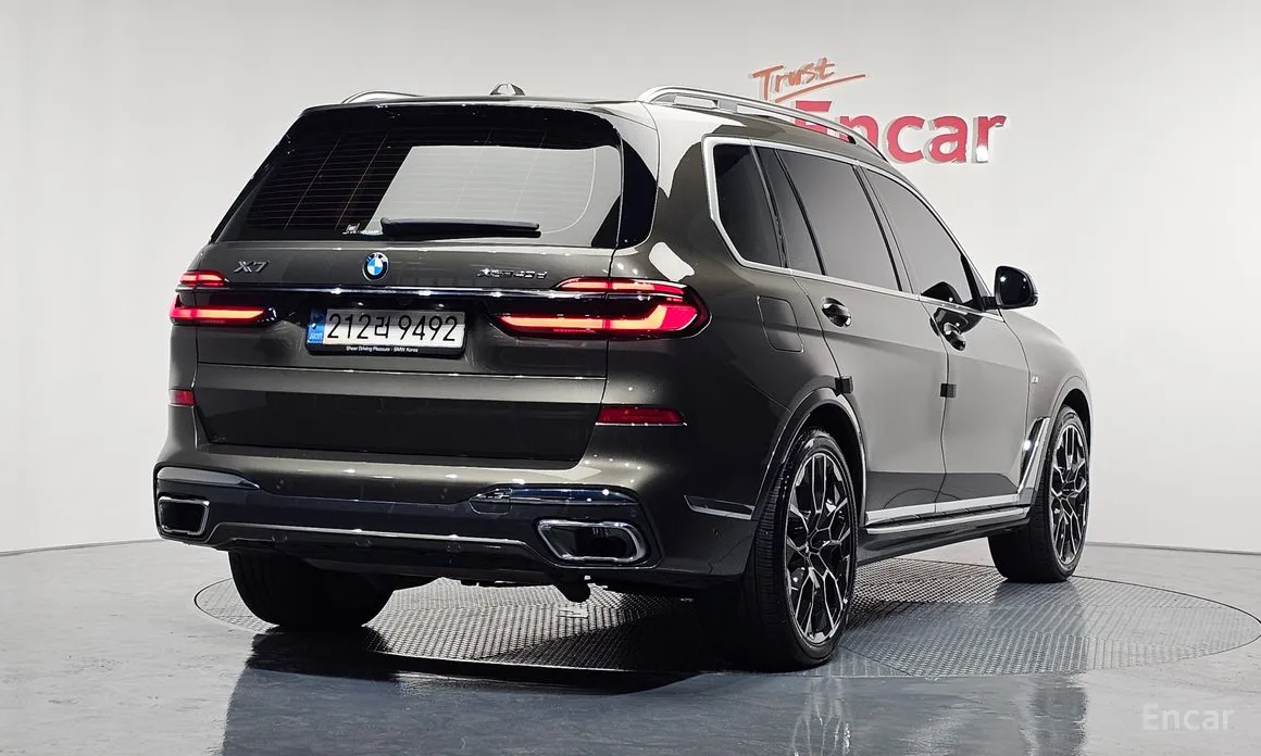 Фото 2 - BMW X7
