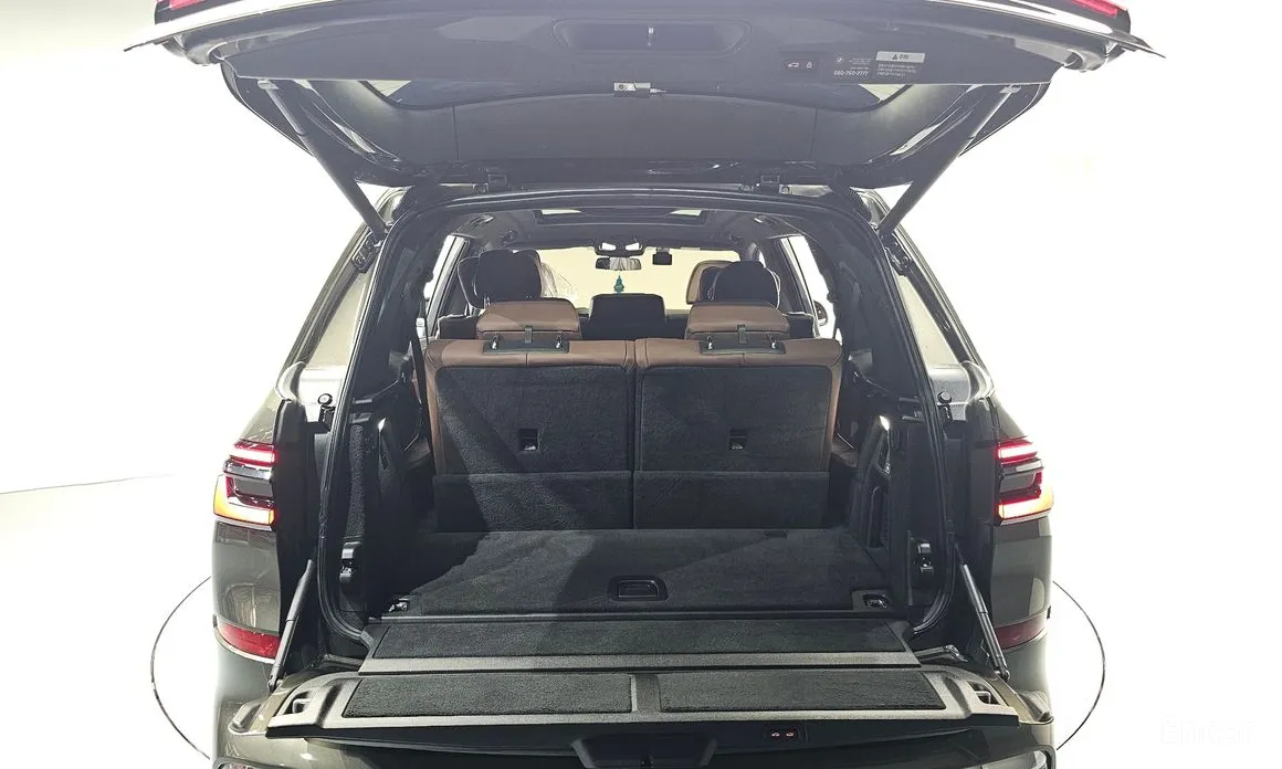 Фото 20 - BMW X7