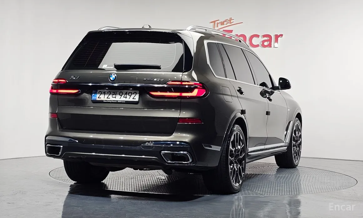 Фото 4 - BMW X7