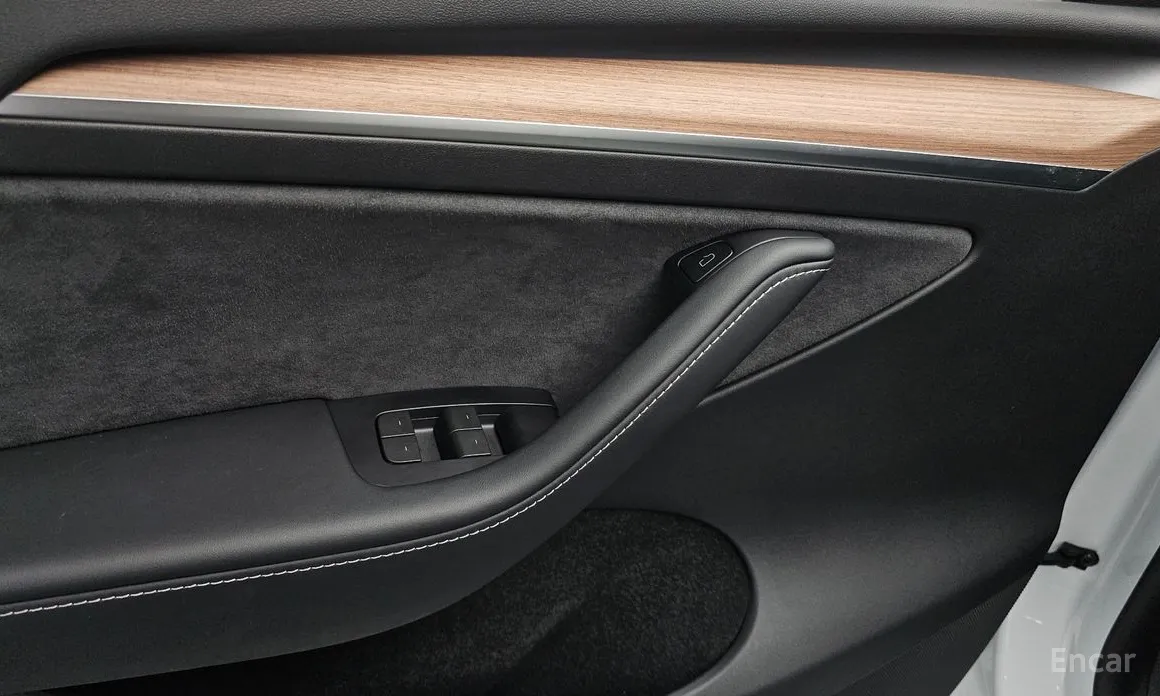 Фото 17 - Tesla Model Y