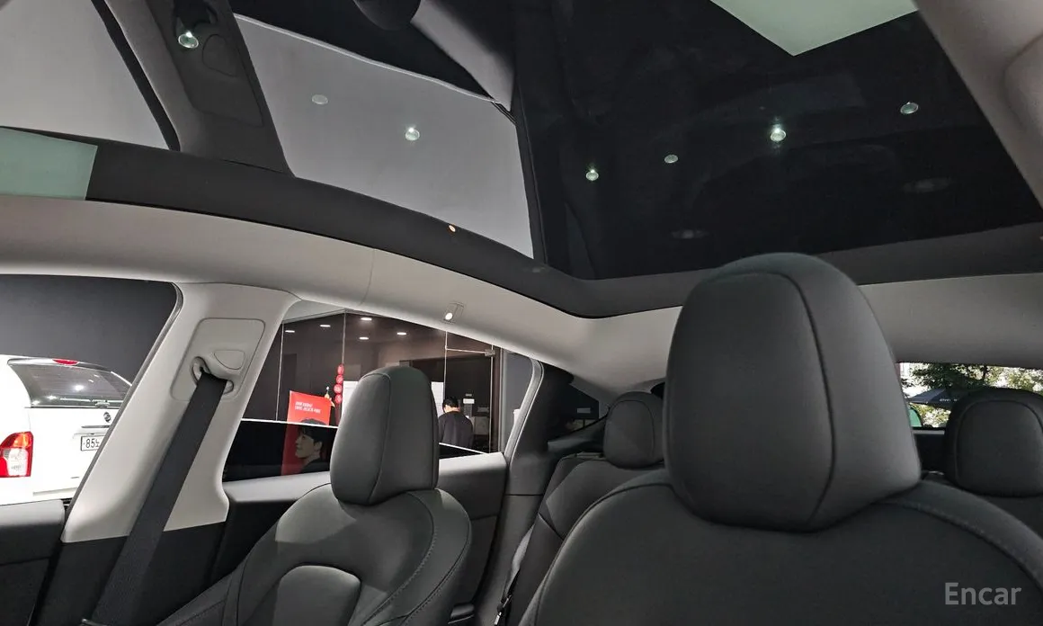 Фото 18 - Tesla Model Y