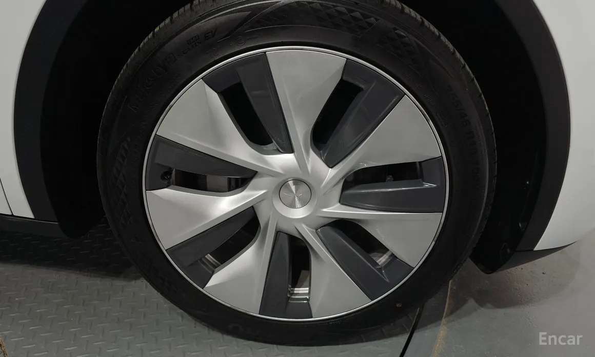 Фото 5 - Tesla Model Y