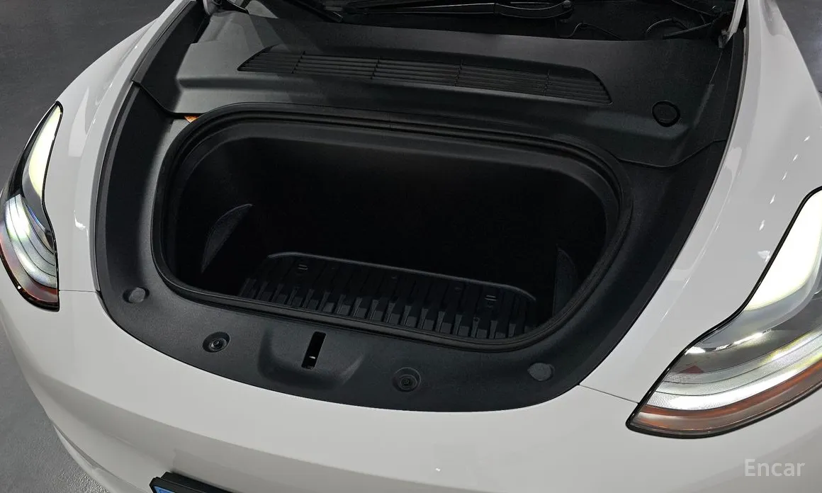 Фото 6 - Tesla Model Y