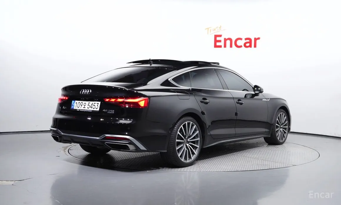 Фото 2 - Audi A5