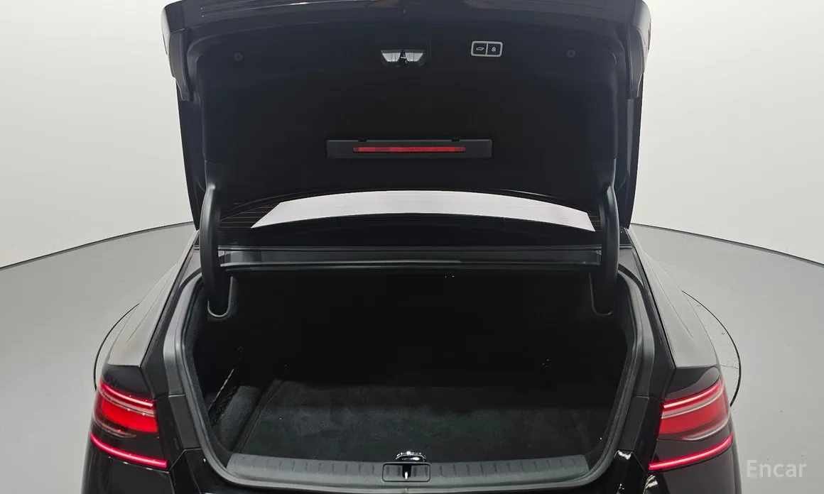 Фото 20 - Genesis G90