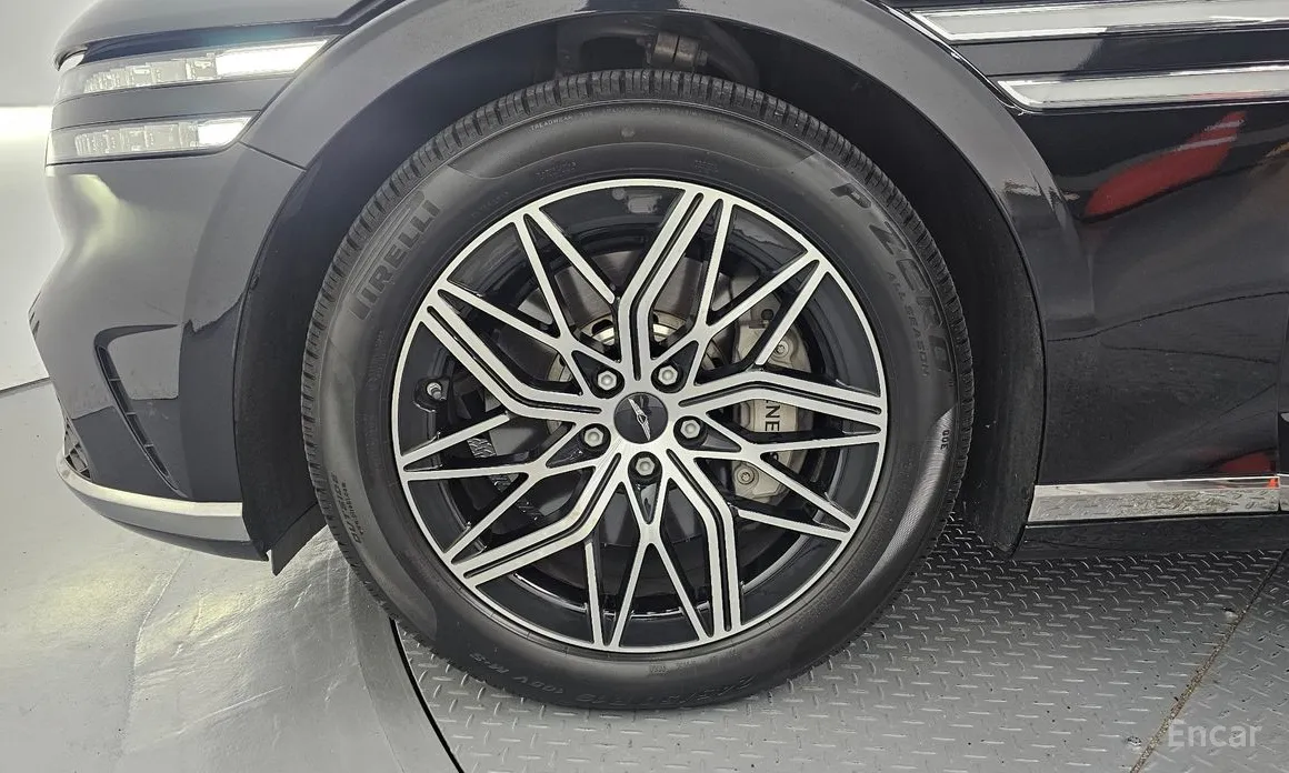 Фото 5 - Genesis G90