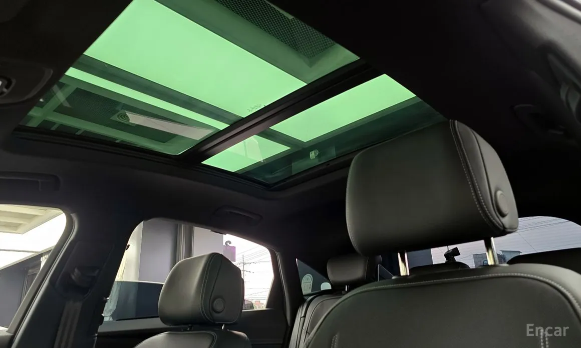 Фото 18 - Audi e-tron