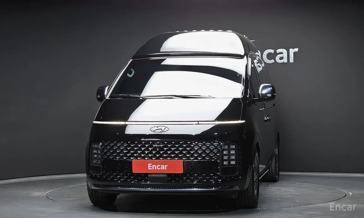 Фото 3 - Hyundai Staria