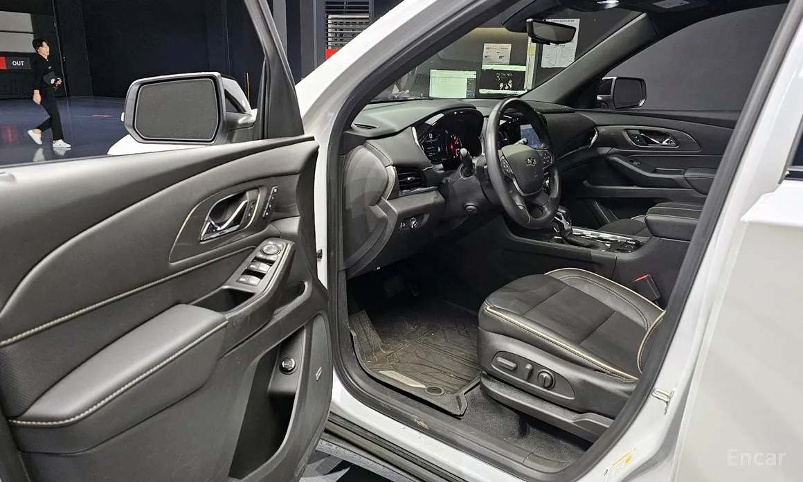 Фото 11 - Chevrolet Traverse