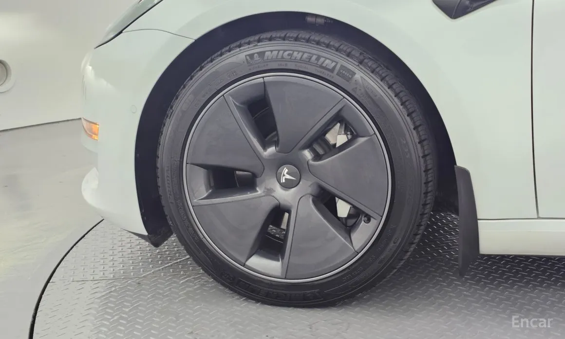 Фото 5 - Tesla Model 3