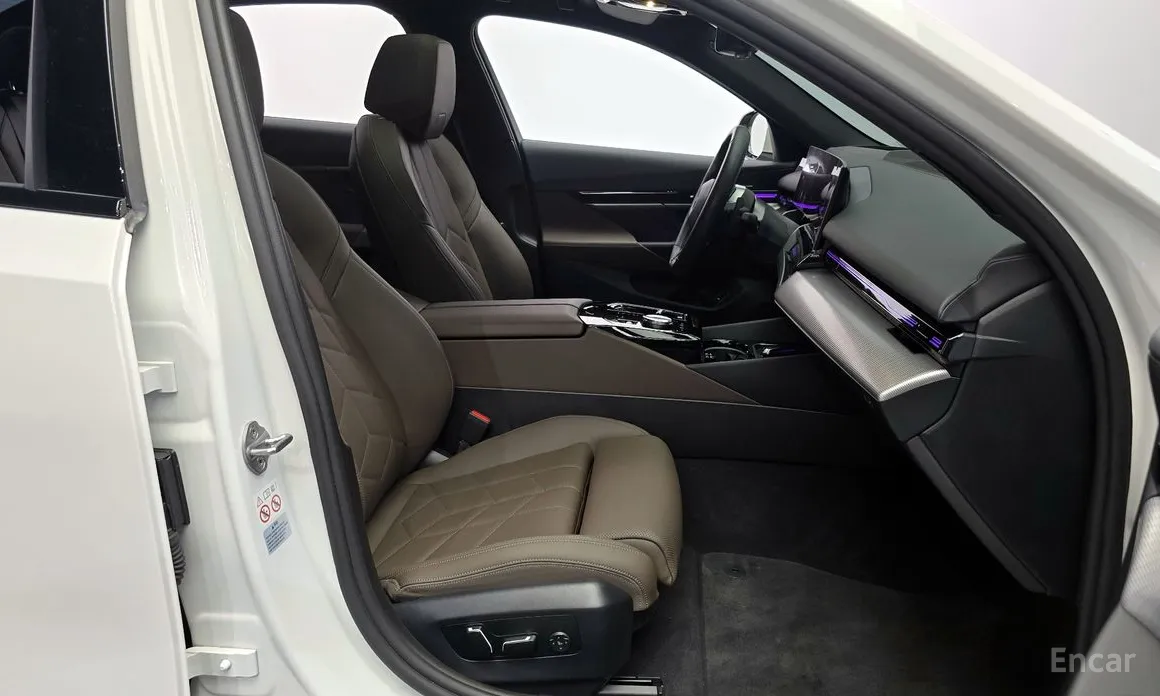 Фото 10 - BMW 5 Series