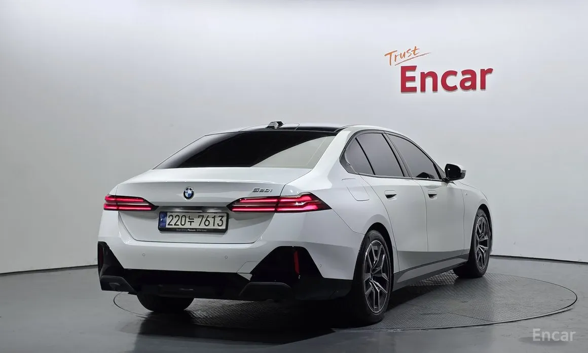 Фото 2 - BMW 5 Series