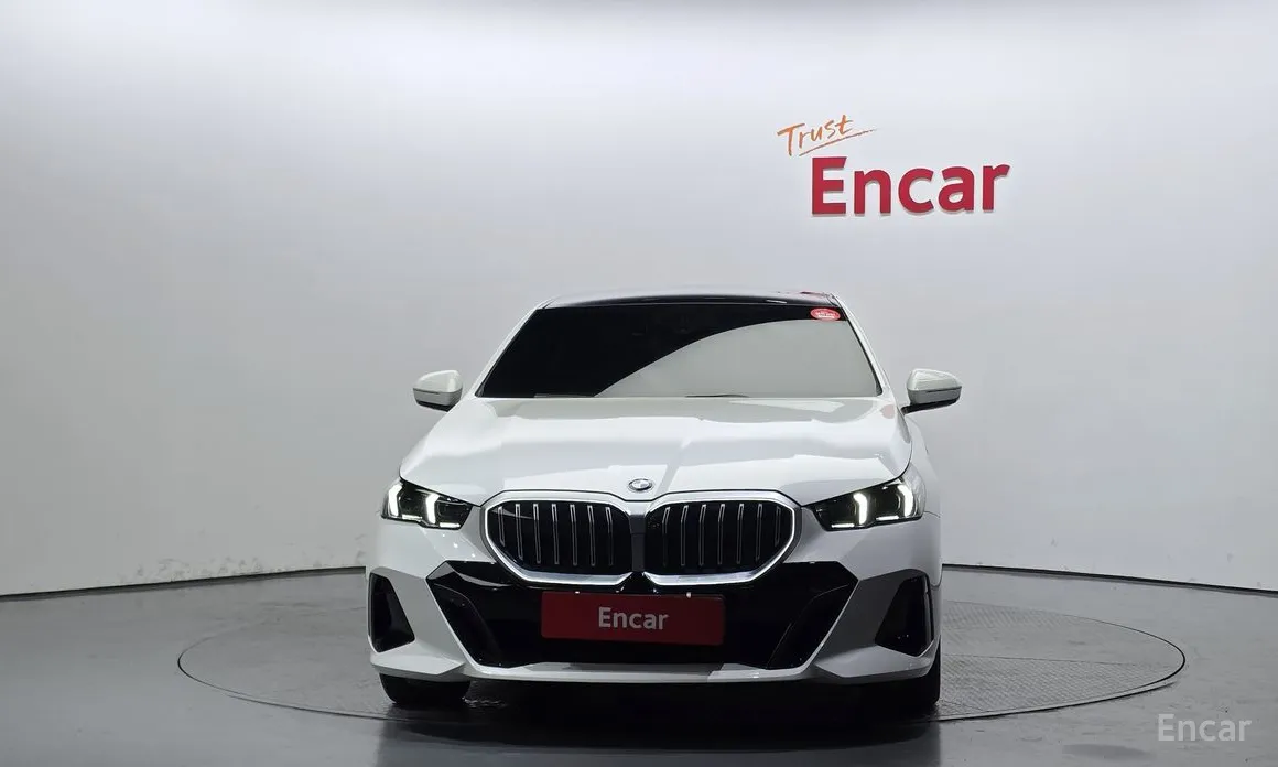 Фото 3 - BMW 5 Series