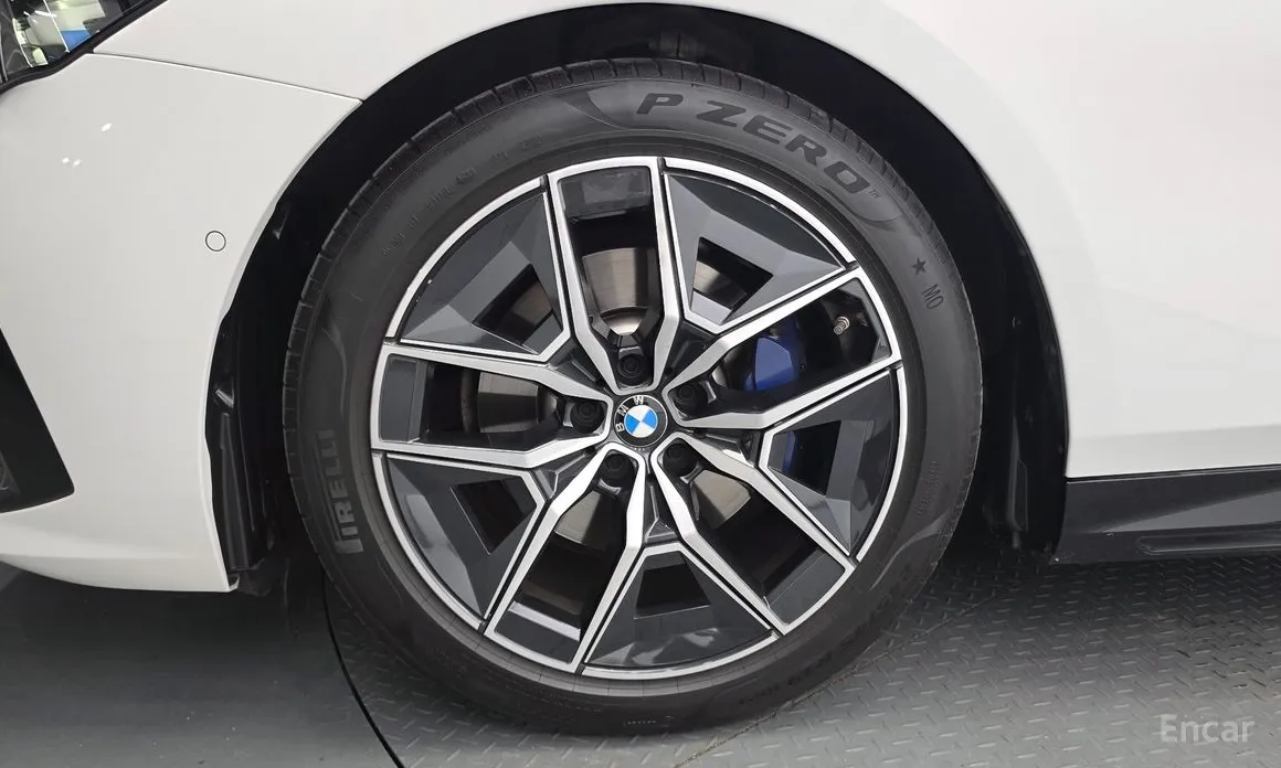 Фото 5 - BMW 5 Series