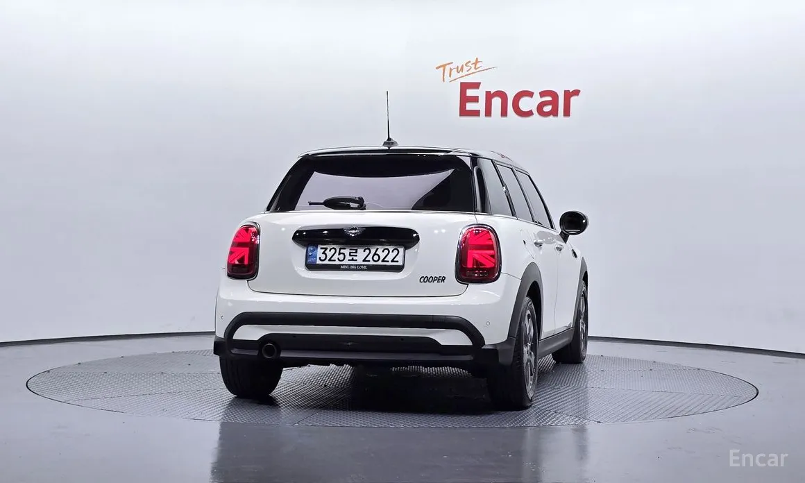 Фото 4 - Mini Cooper