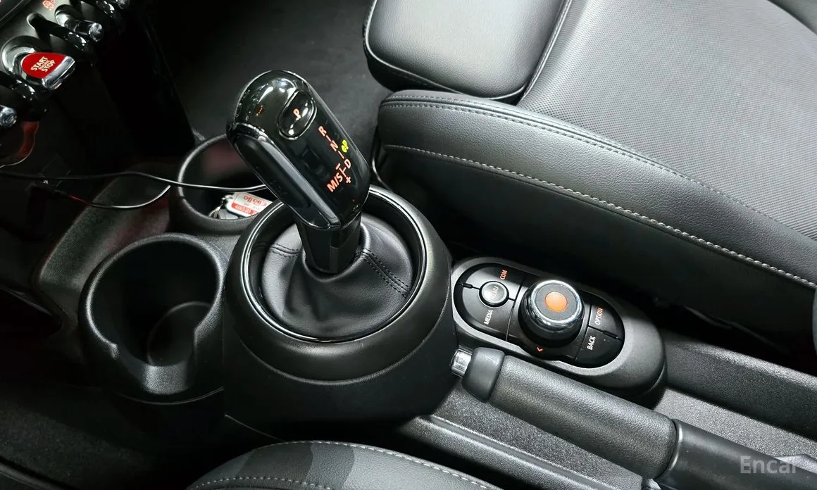 Фото 9 - Mini Cooper