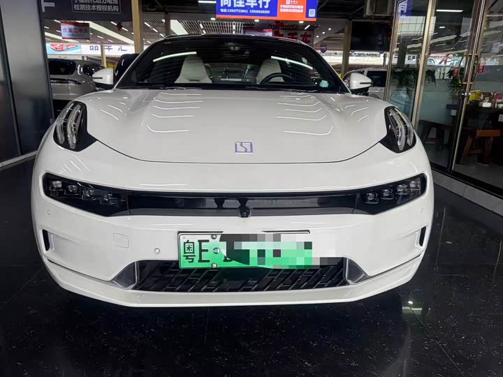 Фото 8 - Zeekr 001