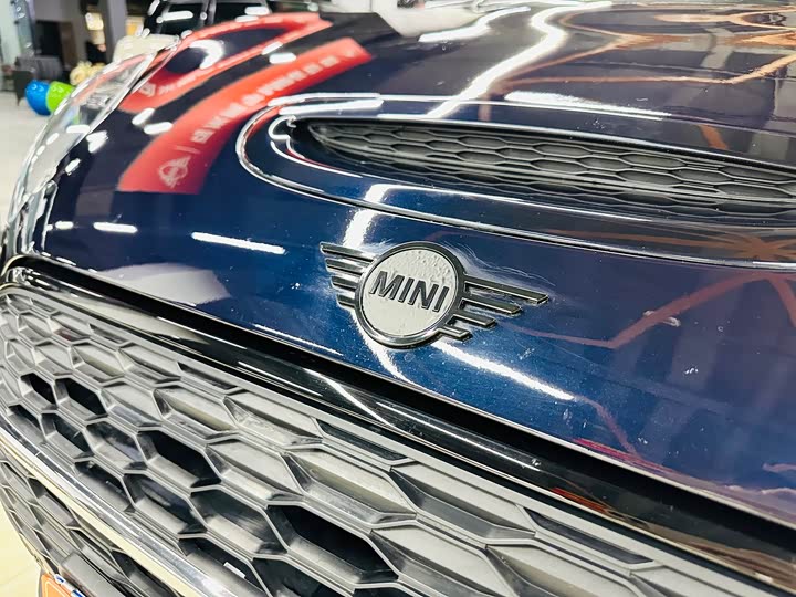 Фото 10 - Mini Clubman