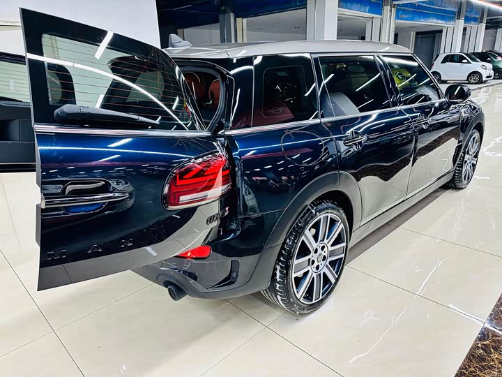 Фото 19 - Mini Clubman