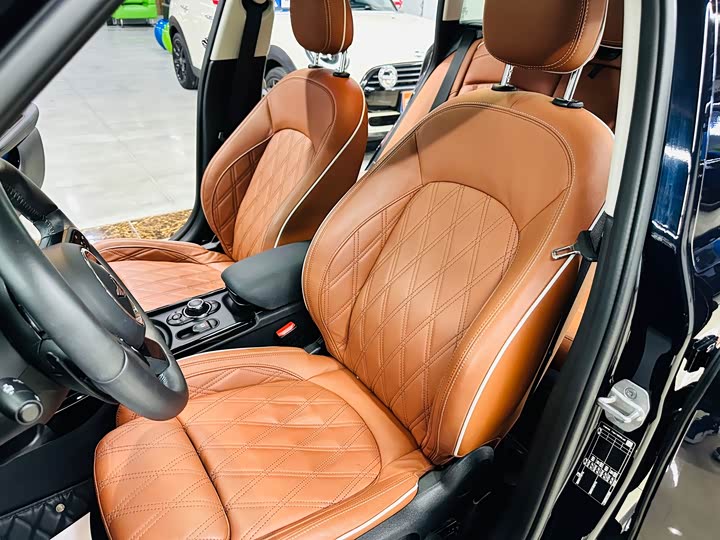 Фото 26 - Mini Clubman