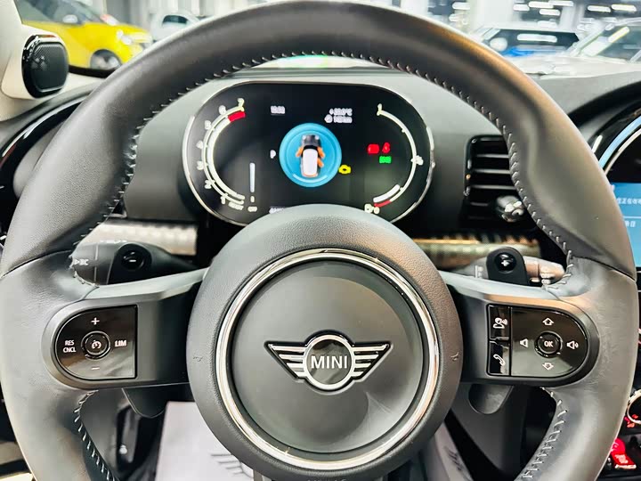 Фото 45 - Mini Clubman