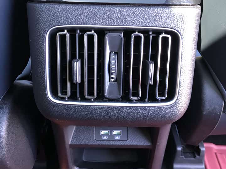 Фото 11 - BYD Song Plus Hybrid/EV