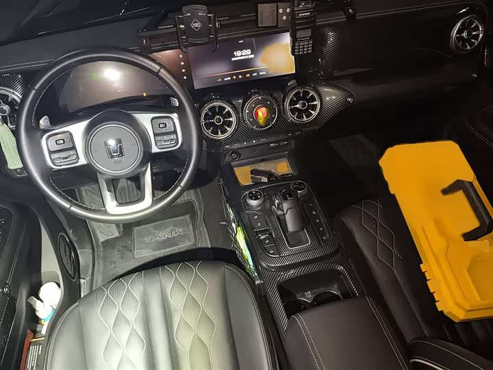 Фото 13 - Tank 300