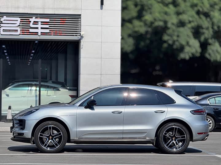 Фото 18 - Porsche Macan
