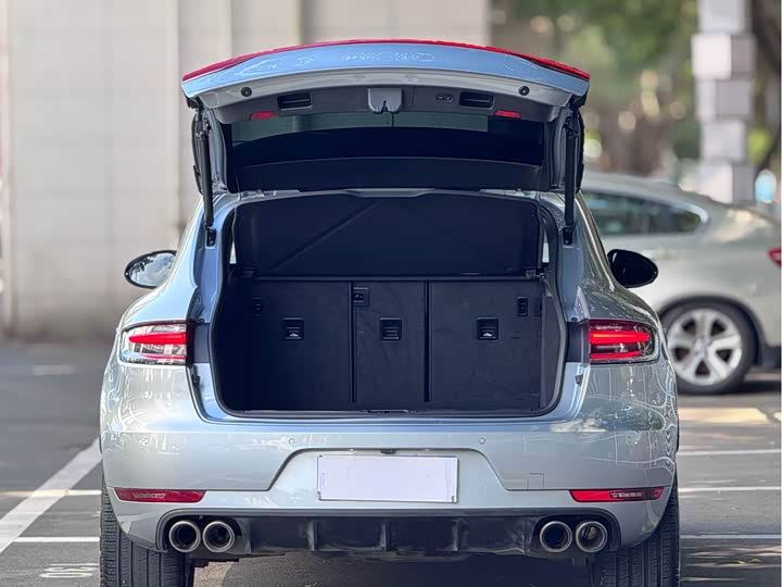 Фото 19 - Porsche Macan