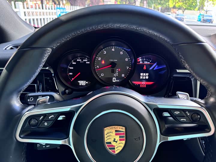 Фото 5 - Porsche Macan