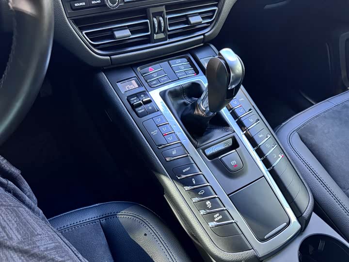 Фото 7 - Porsche Macan