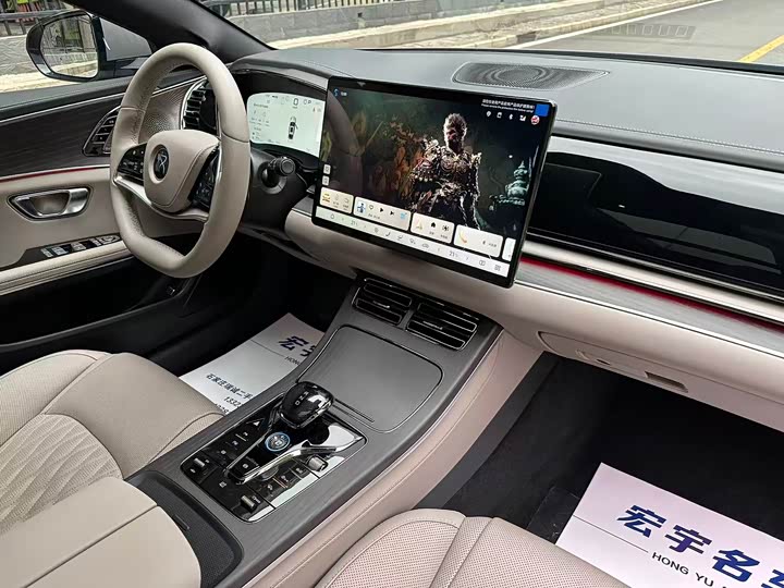 Фото 18 - BYD Han