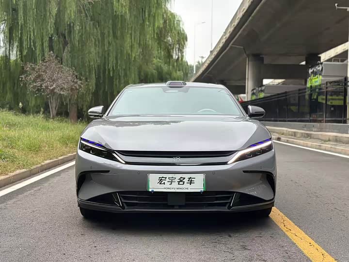 Фото 2 - BYD Han