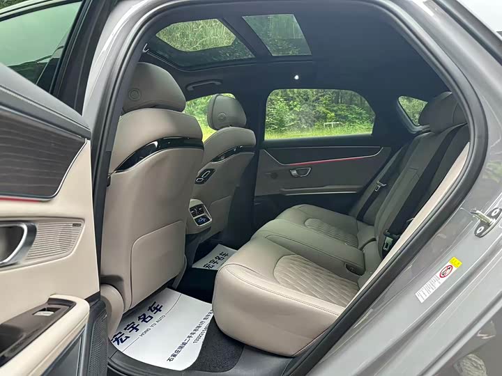 Фото 22 - BYD Han