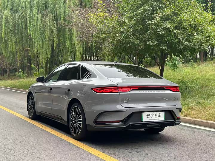 Фото 25 - BYD Han