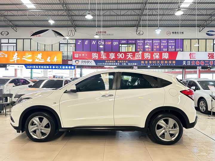 Фото 3 - Honda Vezel